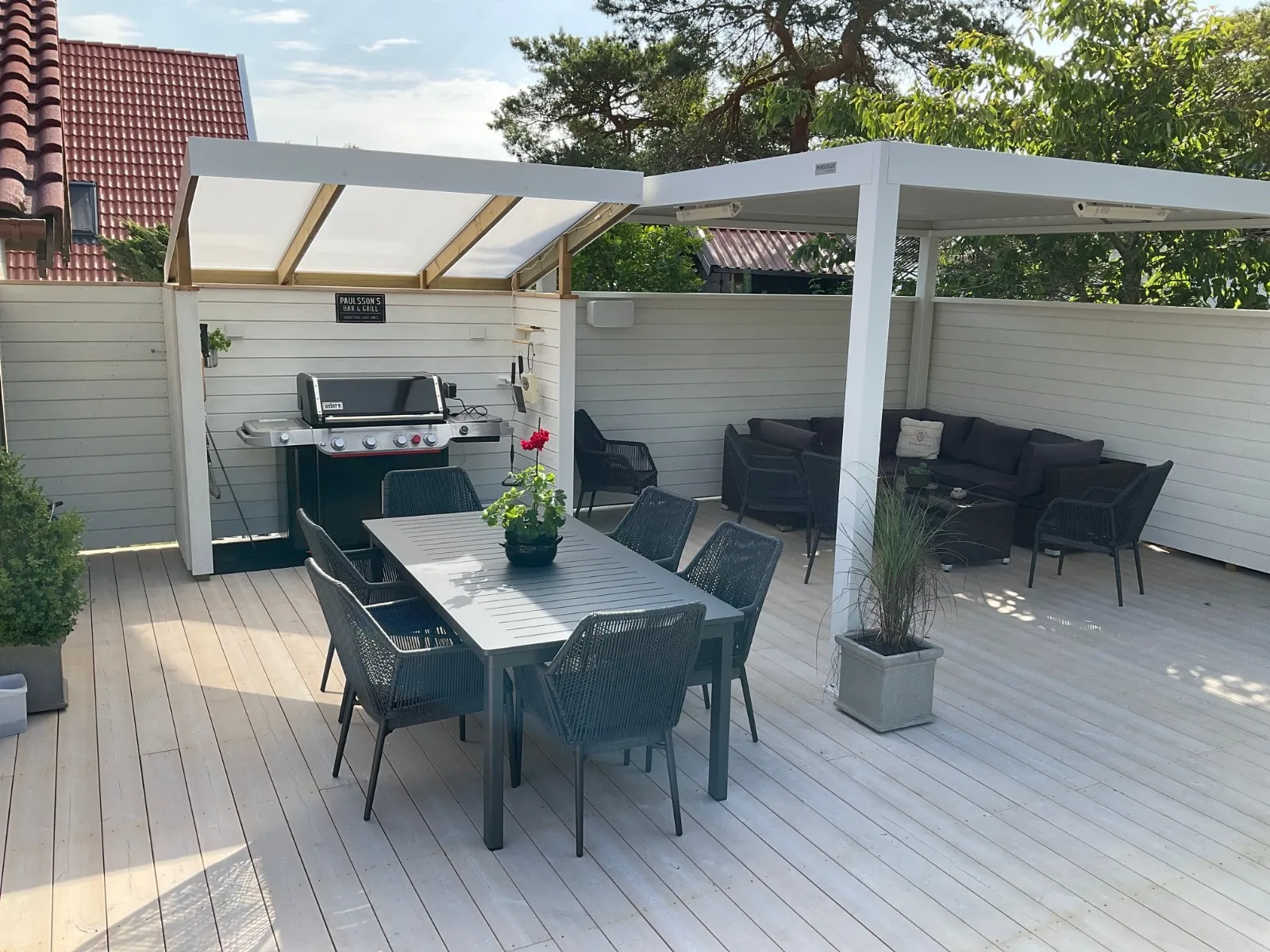 Tillbyggnad av villa med ny stomme och isolering i Torslanda